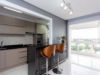 Foto 1 de Apartamento com 2 Quartos à venda, 78m² em Água Verde, Curitiba