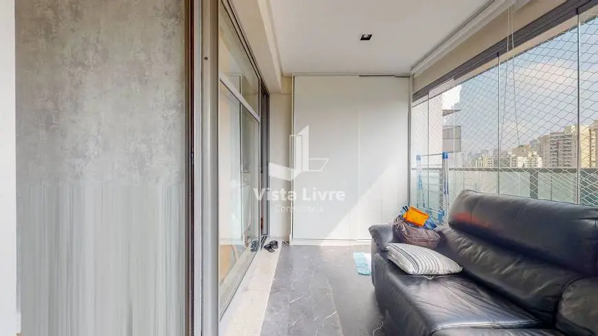 Foto 3 de Apartamento com 2 Quartos à venda, 51m² em Barra Funda, São Paulo
