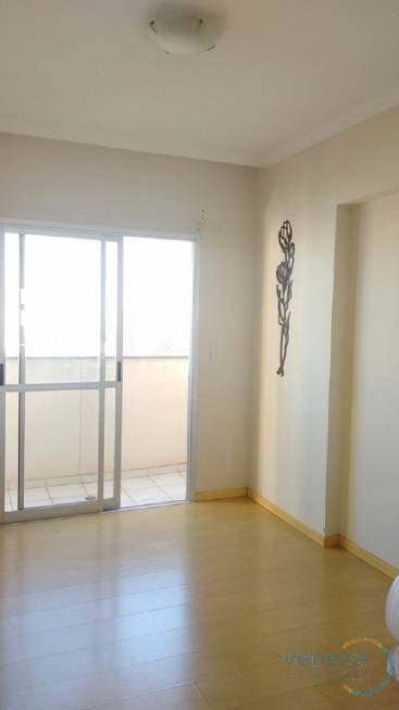 Foto 4 de Apartamento com 2 Quartos para alugar, 63m² em Centro, Londrina