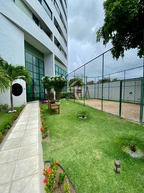 Foto 1 de Apartamento com 2 Quartos para alugar, 81m² em Rosarinho, Recife