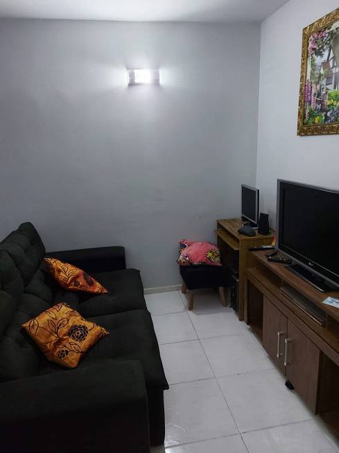 Foto 3 de Apartamento com 2 Quartos para alugar, 50m² em SAHY, Mangaratiba