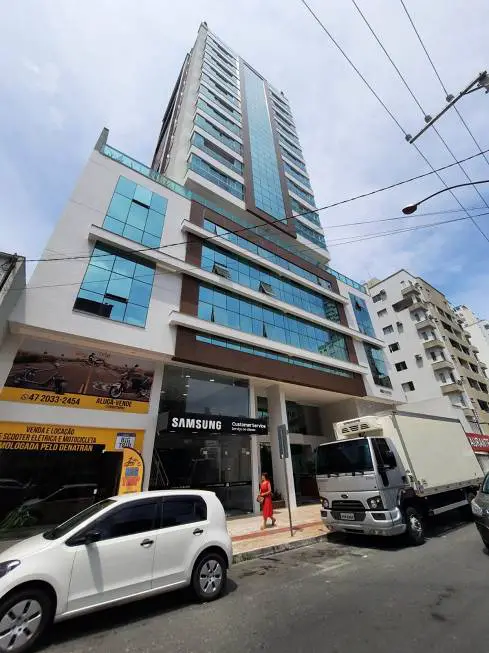 Foto 1 de Apartamento com 3 Quartos à venda, 113m² em Centro, Balneário Camboriú