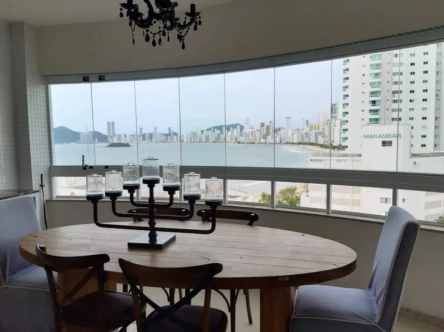 Foto 1 de Apartamento com 3 Quartos para alugar, 140m² em Centro, Balneário Camboriú