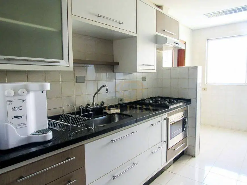 Foto 4 de Apartamento com 3 Quartos para alugar, 90m² em Centro, Londrina