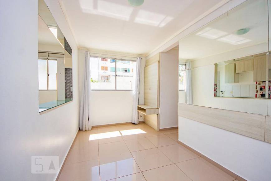 Foto 1 de Apartamento com 3 Quartos para alugar, 63m² em Jardim Itú Sabará, Porto Alegre