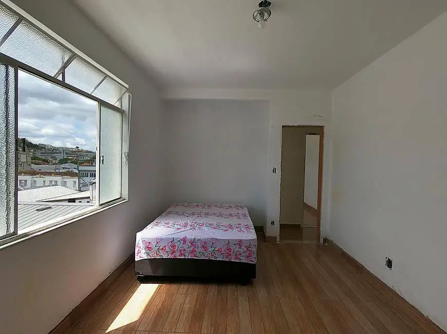 Foto 1 de Apartamento com 3 Quartos à venda, 97m² em Mariano Procópio, Juiz de Fora