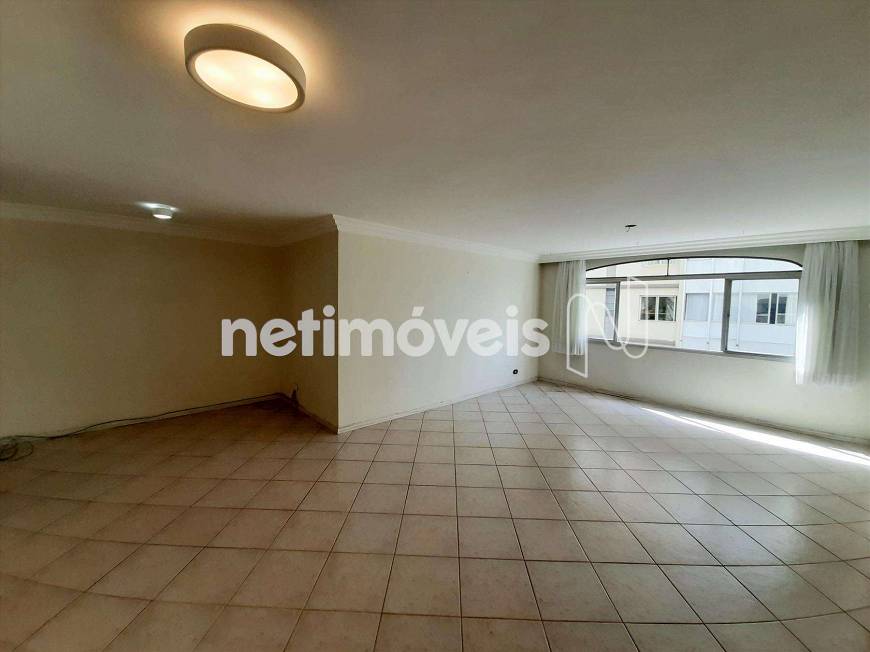 Foto 1 de Apartamento com 3 Quartos para alugar, 160m² em Morro dos Ingleses, São Paulo
