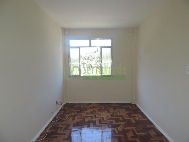 Foto 1 de Apartamento com 3 Quartos para alugar, 55m² em Quitandinha, Petrópolis