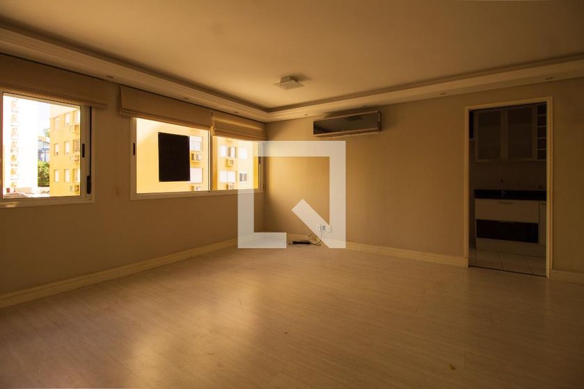 Foto 4 de Apartamento com 3 Quartos à venda, 67m² em Santo Antônio, Porto Alegre