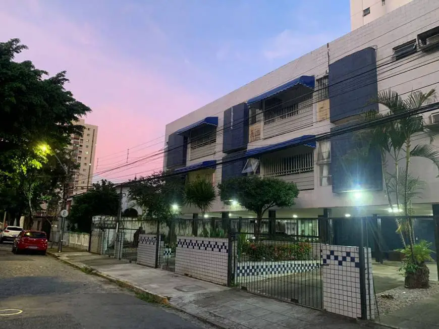 Foto 1 de Apartamento com 3 Quartos para alugar, 140m² em Tamarineira, Recife