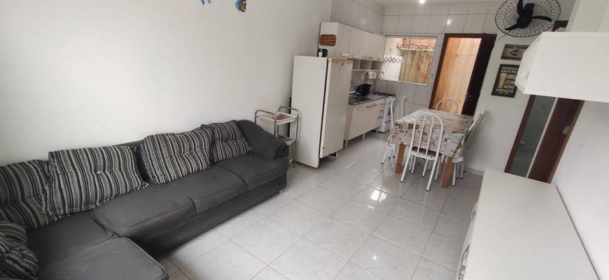 Foto 1 de Casa com 2 Quartos para alugar, 48m² em Paese, Itapoá