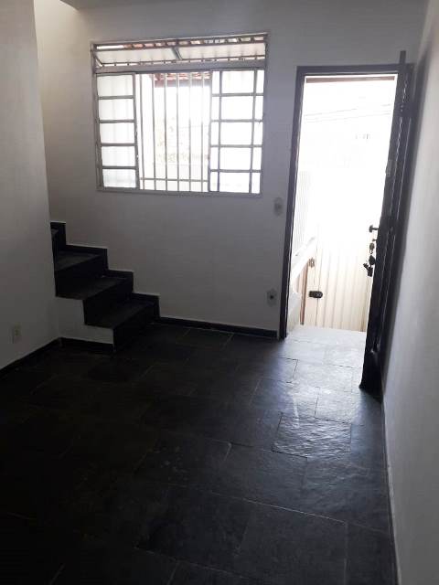 Foto 1 de Casa com 2 Quartos à venda, 55m² em Palmares, Belo Horizonte