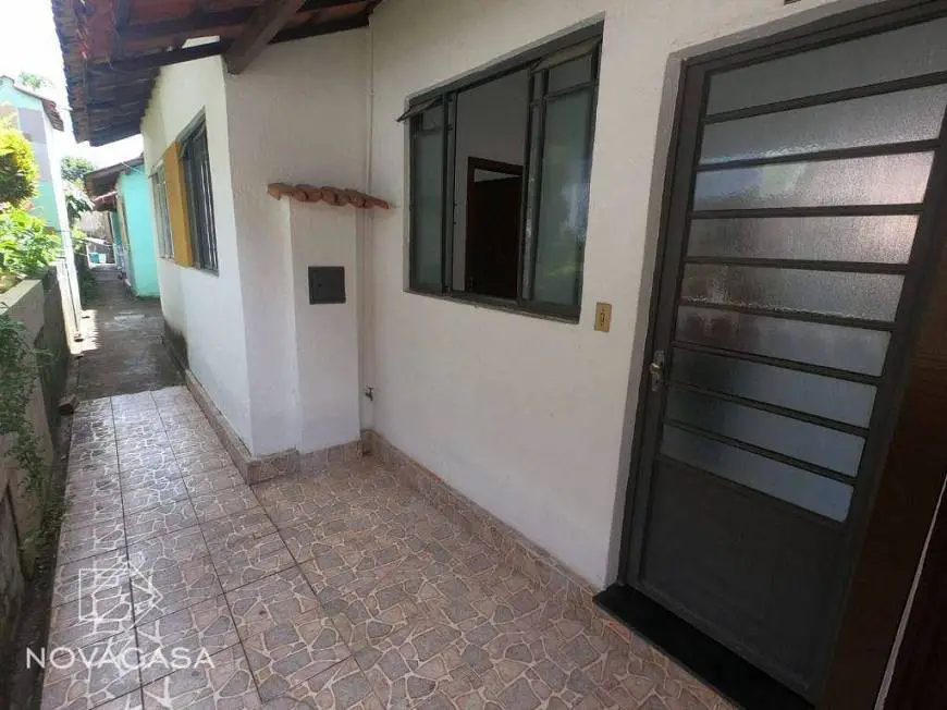 Foto 3 de Casa com 2 Quartos à venda, 32m² em Piratininga Venda Nova, Belo Horizonte