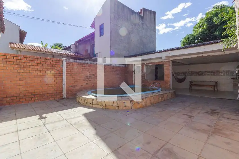 Foto 1 de Casa com 2 Quartos à venda, 115m² em Rubem Berta, Porto Alegre
