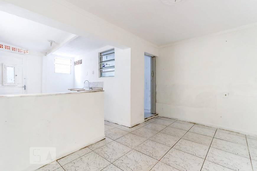 Foto 1 de Casa com 2 Quartos para alugar, 60m² em Vila Gustavo, São Paulo