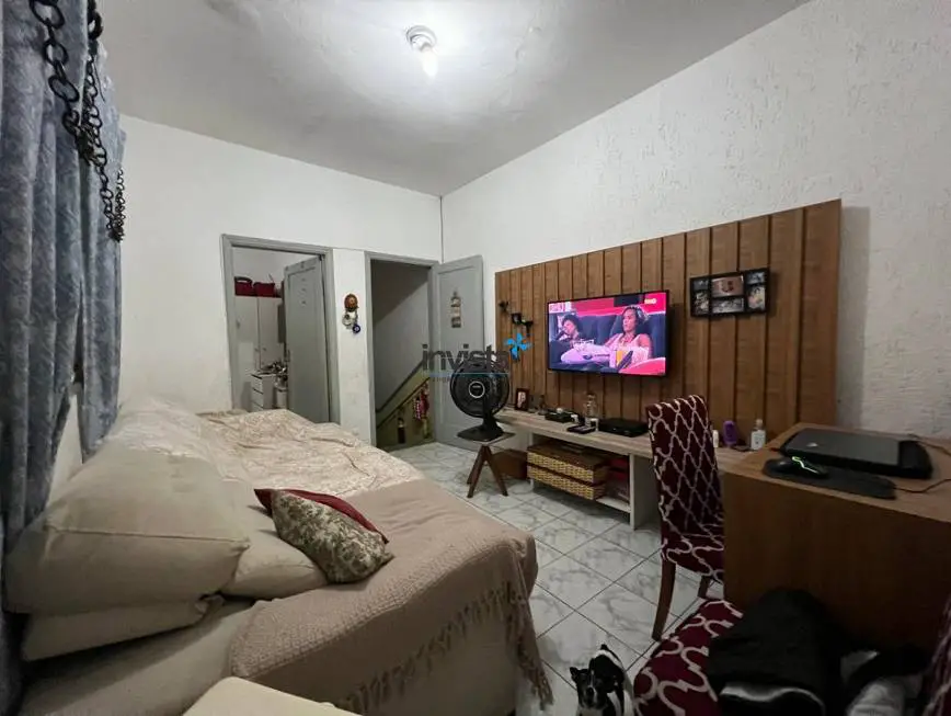 Foto 1 de Casa com 2 Quartos à venda, 77m² em Vila Matias, Santos