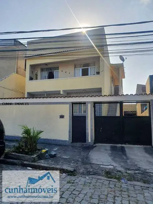 Foto 2 de Casa com 3 Quartos à venda, 360m² em Bento Ribeiro, Rio de Janeiro