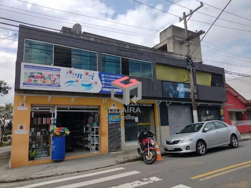 Foto 2 de Casa com 3 Quartos à venda, 388m² em Camilópolis, Santo André