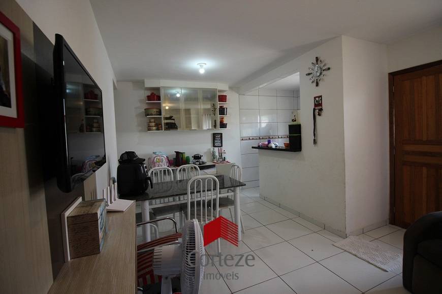 Foto 1 de Casa com 3 Quartos para alugar, 66m² em Campo Largo da Roseira, São José dos Pinhais