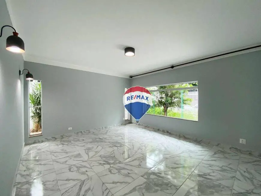 Foto 1 de Casa com 3 Quartos à venda, 210m² em Jardim Aviacao, Presidente Prudente