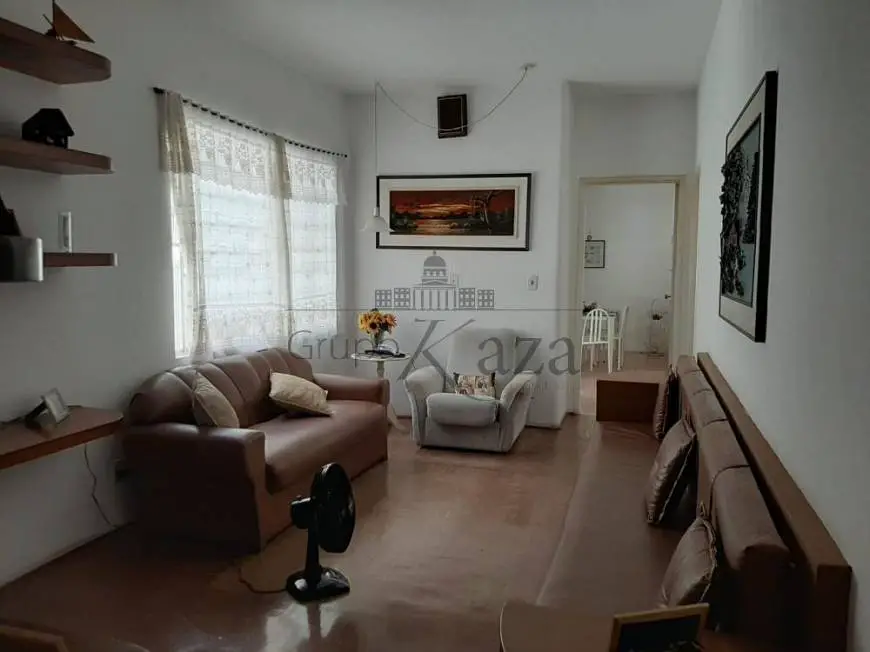Foto 3 de Casa com 4 Quartos à venda, 360m² em Jardim Apolo I, São José dos Campos