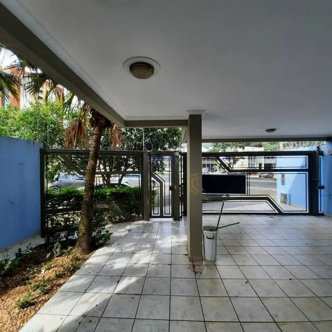 Foto 1 de Casa com 4 Quartos para alugar, 630m² em Parque Jardim Europa, Bauru