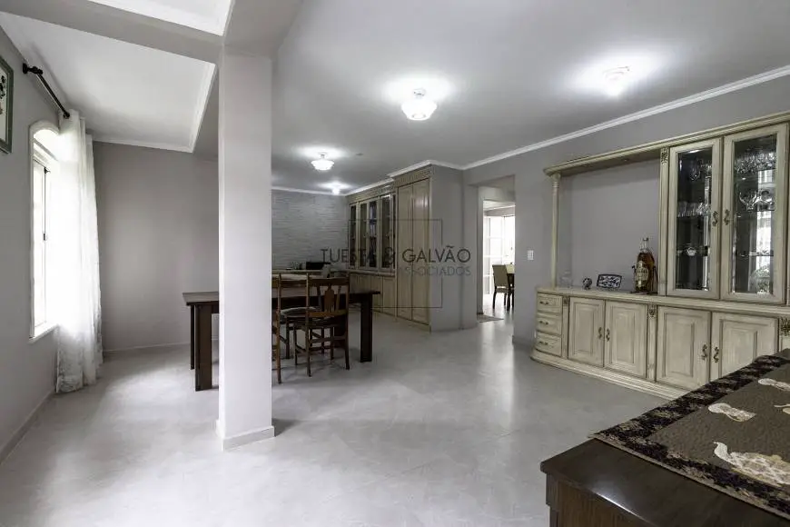 Foto 1 de Casa de Condomínio com 4 Quartos à venda, 288m² em Rebouças, Curitiba