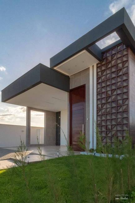 Foto 1 de Casa de Condomínio com 4 Quartos à venda, 300m² em Rincão, Mossoró