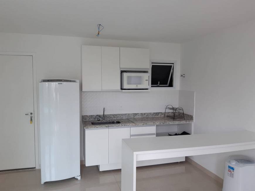 Foto 3 de Apartamento com 1 Quarto para alugar, 33m² em Taquara, Rio de Janeiro