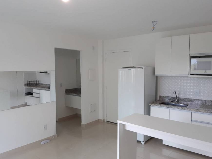 Foto 4 de Apartamento com 1 Quarto para alugar, 33m² em Taquara, Rio de Janeiro