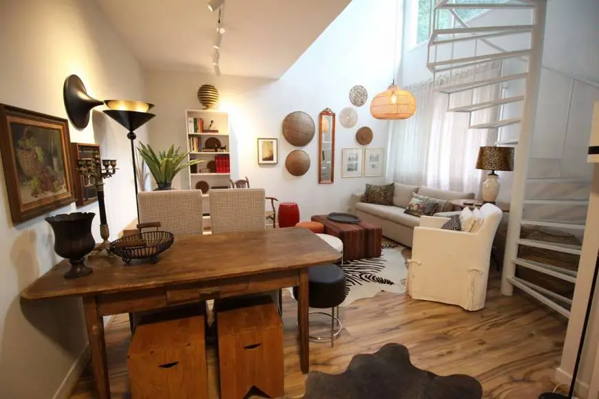 Foto 1 de Apartamento com 2 Quartos à venda, 74m² em Cabral, Curitiba