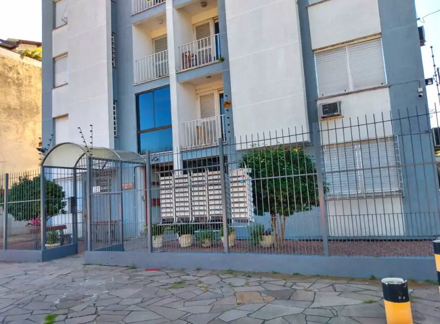Foto 1 de Apartamento com 2 Quartos para alugar, 65m² em Camaquã, Porto Alegre