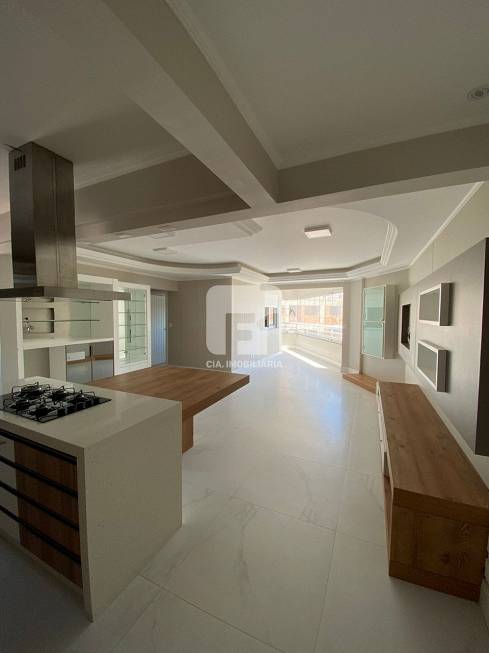 Foto 1 de Apartamento com 2 Quartos para alugar, 120m² em Canto, Florianópolis