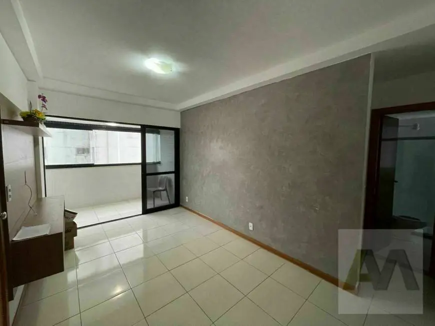 Foto 1 de Apartamento com 2 Quartos à venda, 65m² em Costa Azul, Salvador