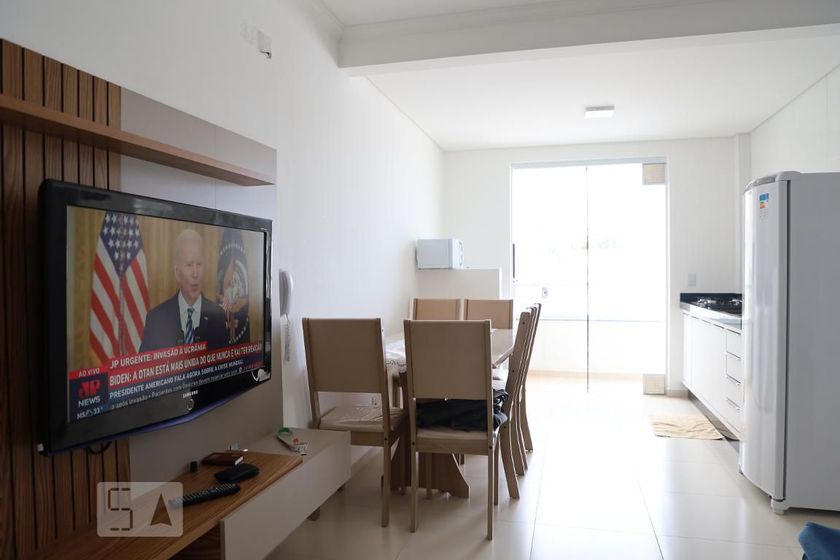 Foto 2 de Apartamento com 2 Quartos para alugar, 61m² em Ingleses do Rio Vermelho, Florianópolis