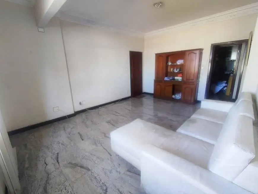 Foto 4 de Apartamento com 2 Quartos à venda, 94m² em Leme, Rio de Janeiro