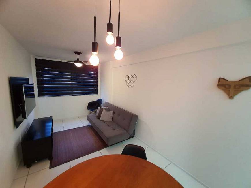 Foto 3 de Apartamento com 2 Quartos para alugar, 60m² em Ponta Verde, Maceió