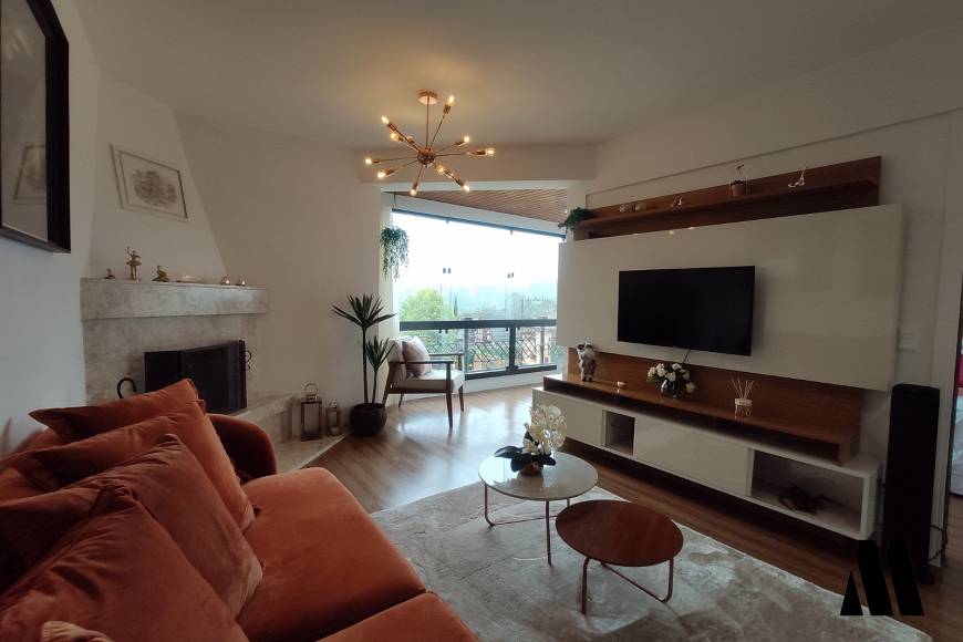 Foto 3 de Apartamento com 2 Quartos à venda, 83m² em Vila Capivari, Campos do Jordão