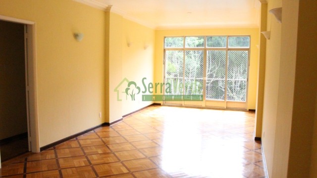 Foto 2 de Apartamento com 3 Quartos para alugar, 120m² em Centro, Petrópolis