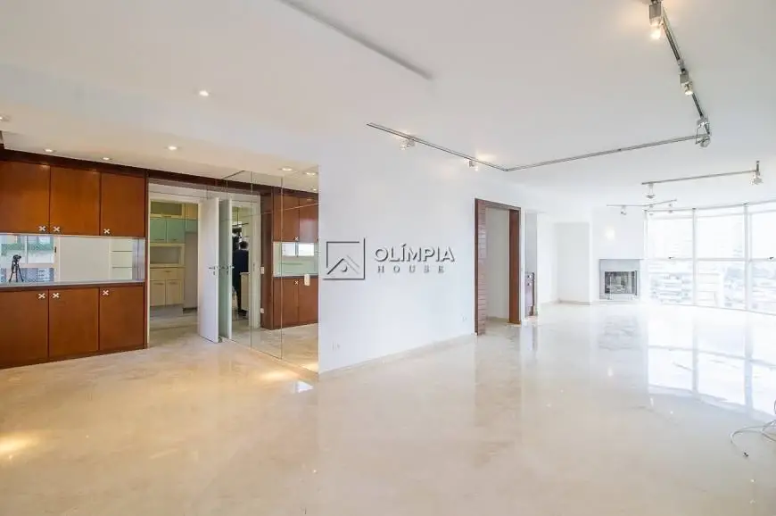 Foto 1 de Apartamento com 3 Quartos para alugar, 195m² em Ibirapuera, São Paulo