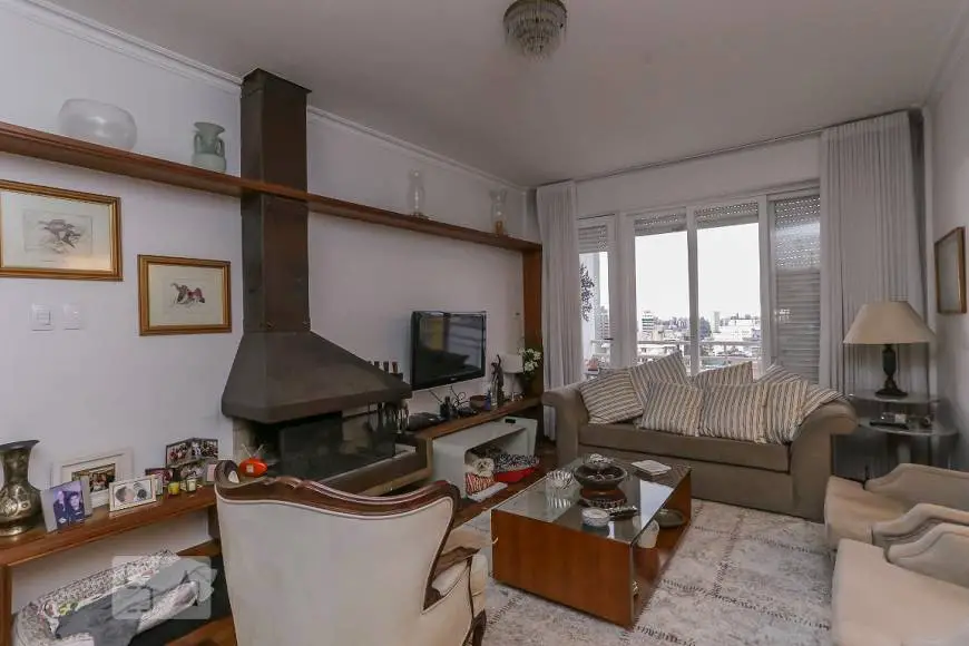 Foto 1 de Apartamento com 3 Quartos para alugar, 150m² em Independência, Porto Alegre