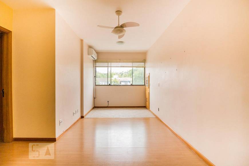 Foto 1 de Apartamento com 3 Quartos para alugar, 69m² em Ipanema, Porto Alegre