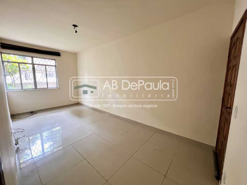 Foto 1 de Apartamento com 3 Quartos para alugar, 70m² em Jardim Sulacap, Rio de Janeiro