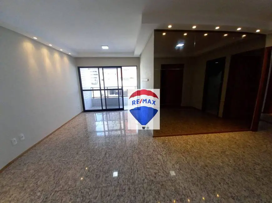 Foto 3 de Apartamento com 3 Quartos à venda, 112m² em Ponta Verde, Maceió