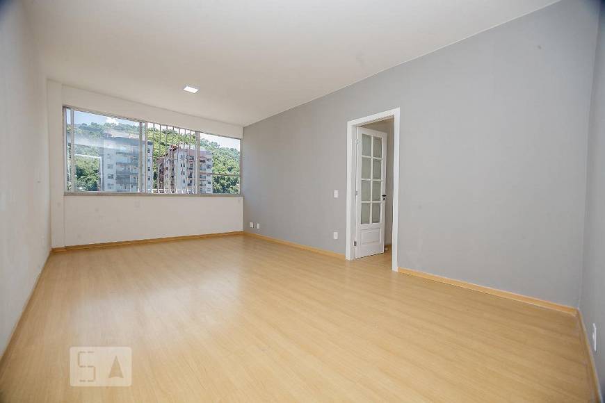 Foto 1 de Apartamento com 3 Quartos para alugar, 90m² em Santa Rosa, Niterói