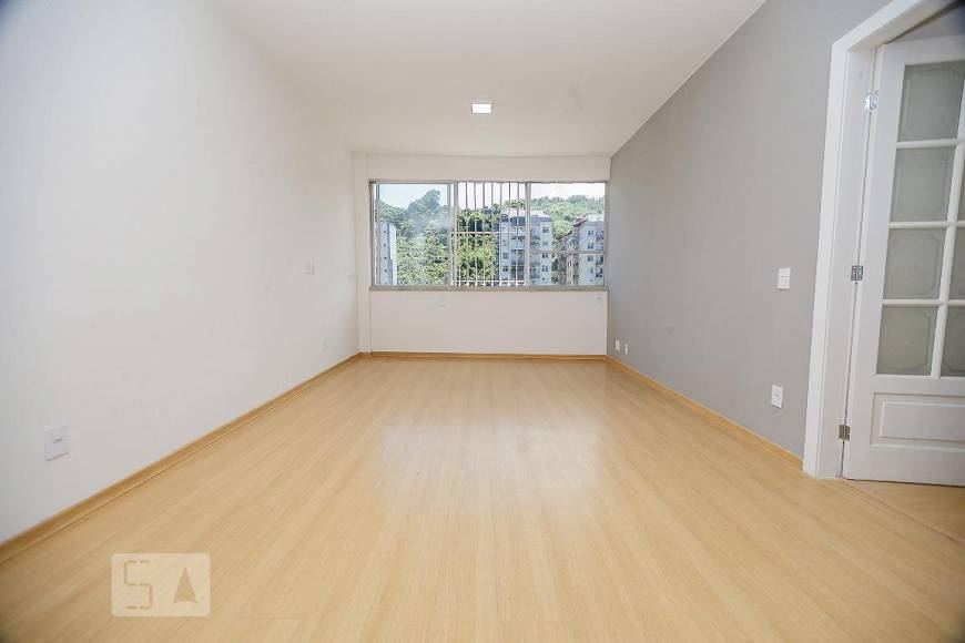 Foto 2 de Apartamento com 3 Quartos para alugar, 90m² em Santa Rosa, Niterói