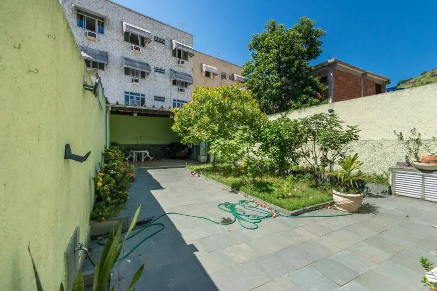 Foto 5 de Apartamento com 3 Quartos à venda, 360m² em Vila Kosmos, Rio de Janeiro
