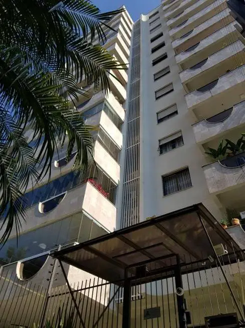 Foto 1 de Apartamento com 4 Quartos à venda, 353m² em América, Joinville