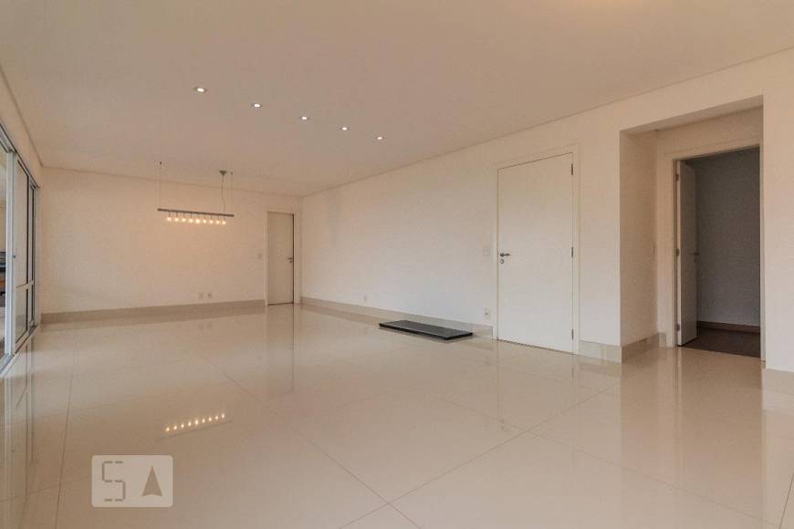 Foto 3 de Apartamento com 4 Quartos para alugar, 223m² em Jardim Marajoara, São Paulo