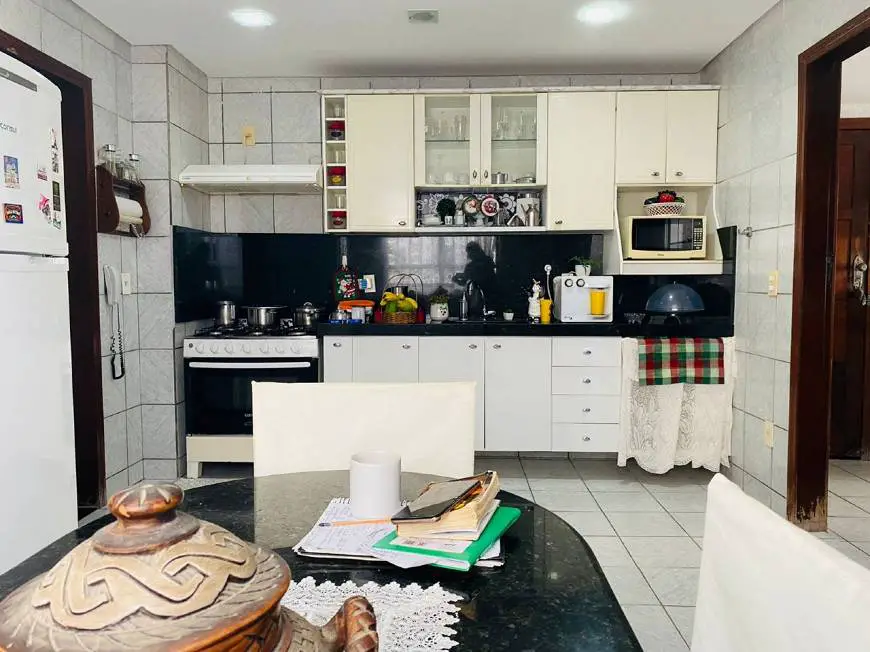 Foto 3 de Apartamento com 4 Quartos para alugar, 256m² em Lagoa Nova, Natal